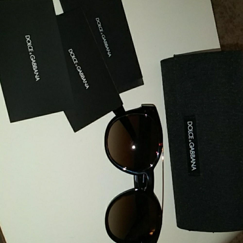 Authentic NWOT Dolce Gabbana Sunglasses 😎